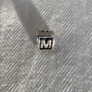 Pandora M Initial Bead